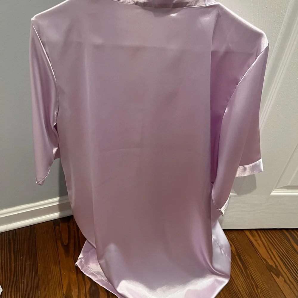 Lavender Satin Robe - Picture 4 of 4